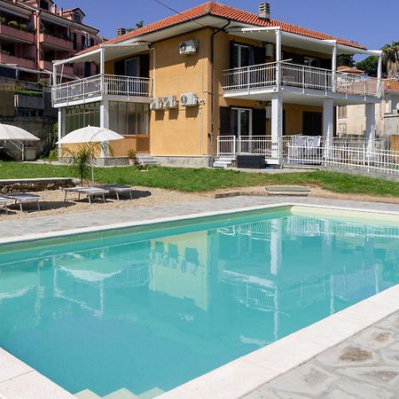Il Gattino Di Porto - Apt 1 - Monolocale Veranda Piscina Imperia Exterior photo